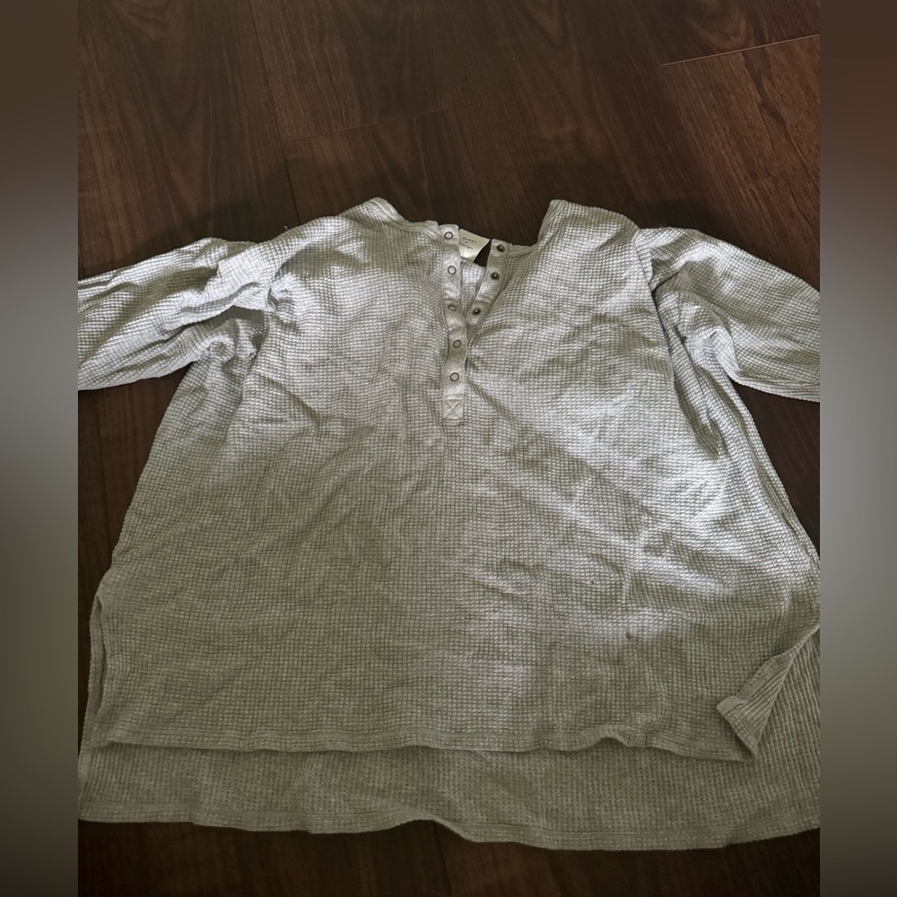 Aerie henly button up grey/gray shirt
